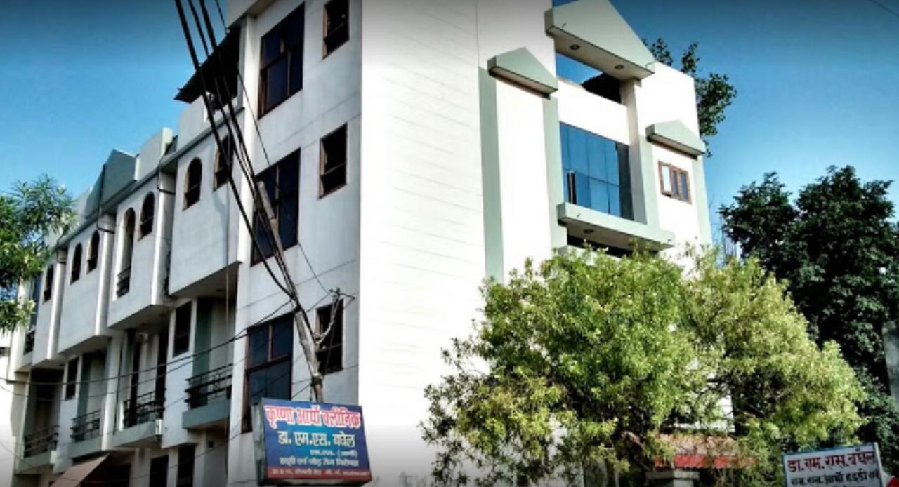 Hotel Aman Palace Prayagraj Ngoại thất bức ảnh